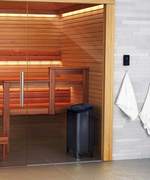 Helo Fonda in sauna